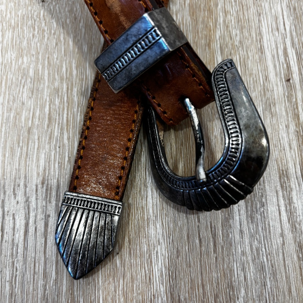 Brown Leather Belt with Beaded Design - Picture 3 of 8